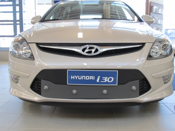 Trim/Protective Strip, radiator grille Hyundai i30 2010-2011