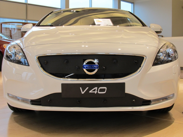 Trim/Protective Strip, radiator grille Volvo V40 2013-