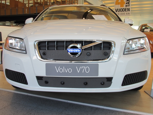 Trim/Protective Strip, radiator grille Volvo V70 2011-2013 (osaliselt suletud iluvõre)