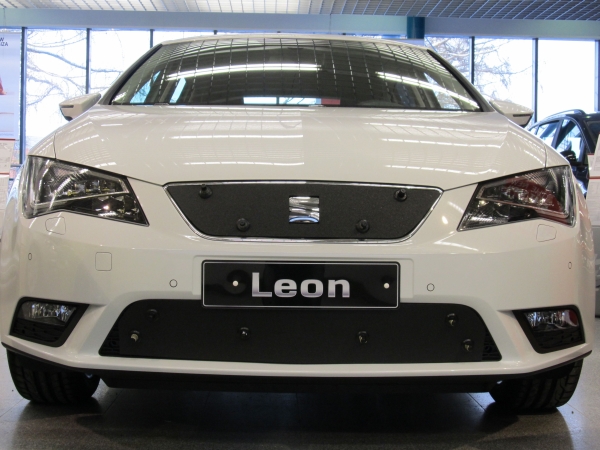 Trim/Protective Strip, radiator grille Seat Leon 2013-2016