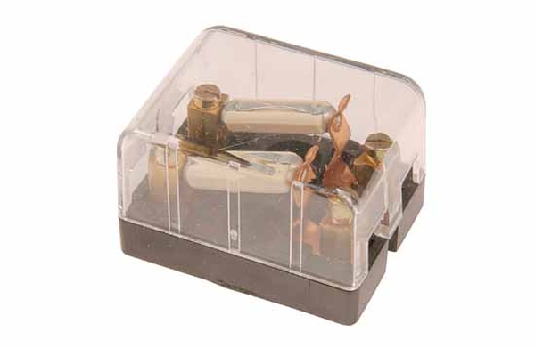 Fuse Holder 2 x 8A kruviühendu