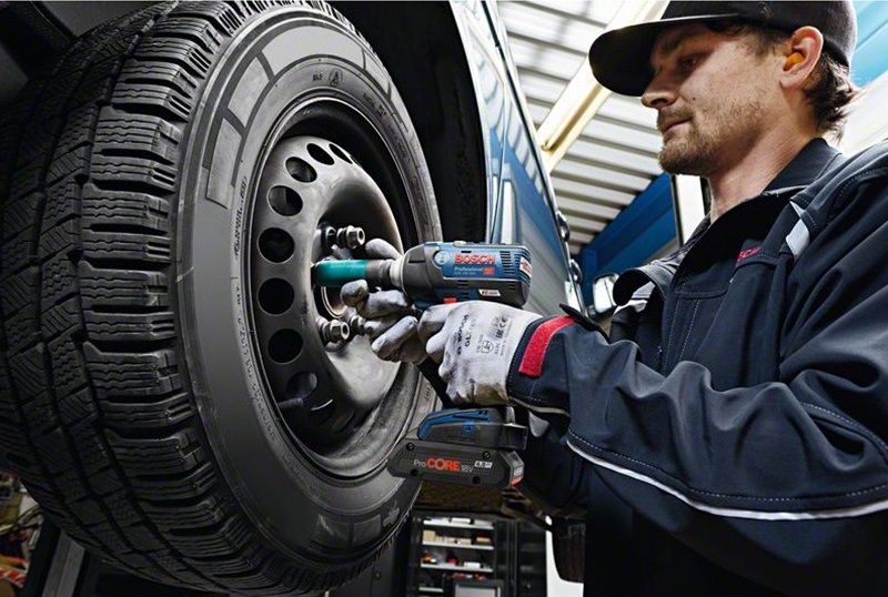 Electrical Tool Set (rechargeable) GDS 18V-300 C, 2x4.0Ah ProCORE18V, GAL 18V-40, 300