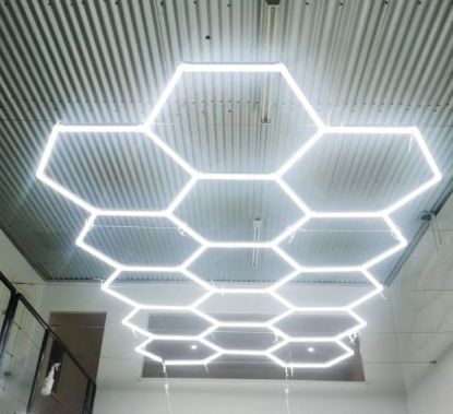 Hexagone T10 15HEX 540W 54000LM 5710x2991MM 830