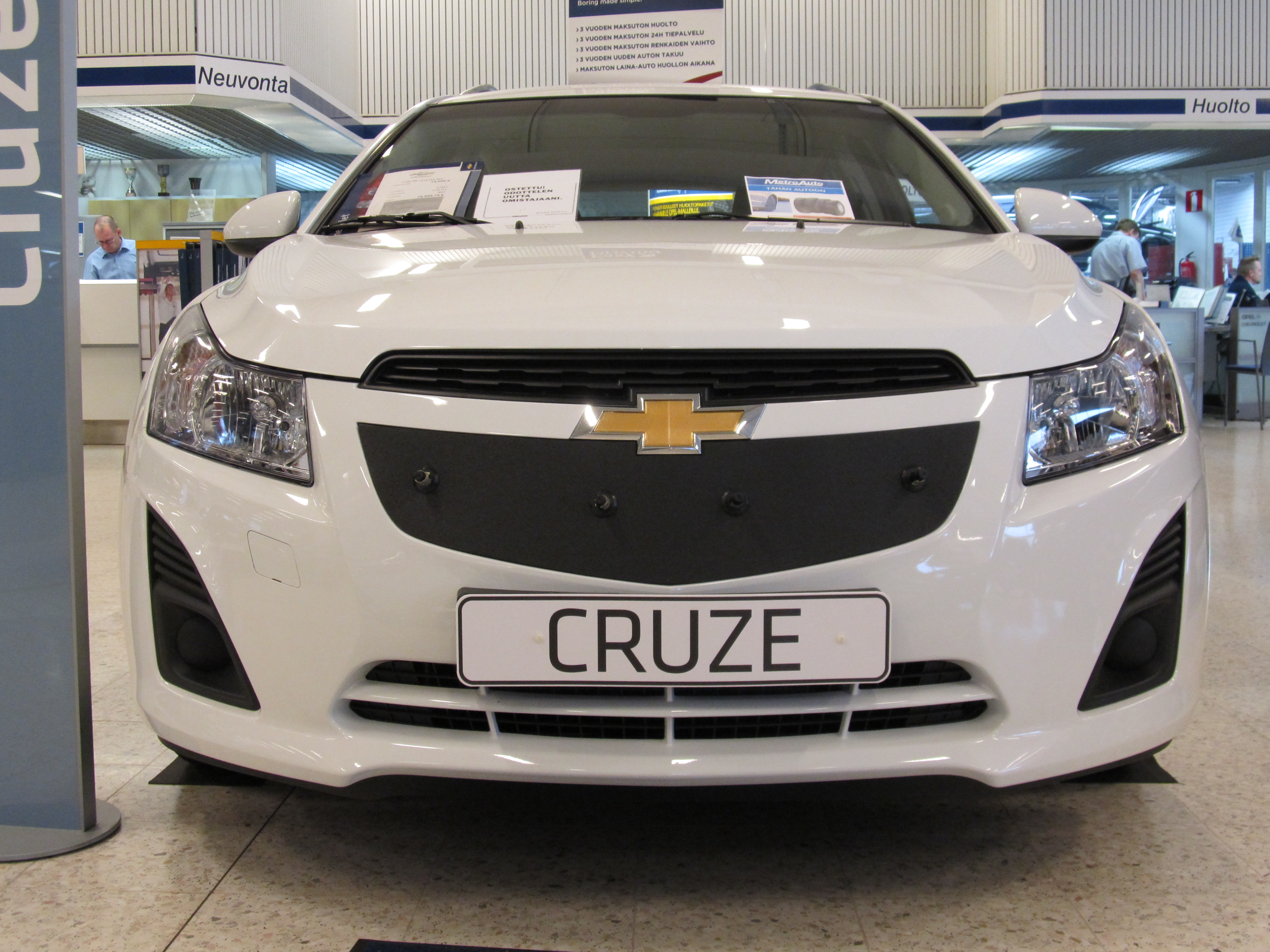 Trim/Protective Strip, radiator grille Chevrolet Cruze universaal 2012-2014