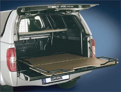 Grille, rotating beacon Isuzu D-Max DC 2012 1330mm