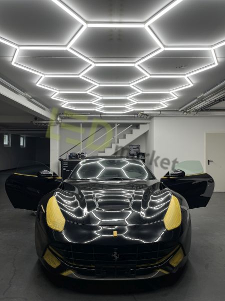 Hexagone T10 15HEX 540W 54000LM 5710x2991MM 840