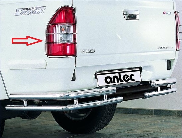 Grille, rotating beacon Isuzu D-MAX 04-07 TAG.