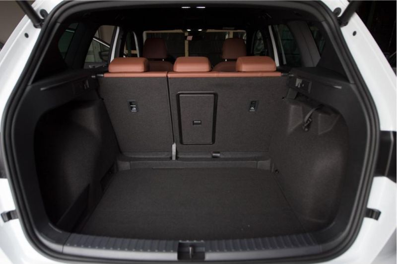 Boot Liner/cargo liner SEAT ATECA 16- (lower floor)