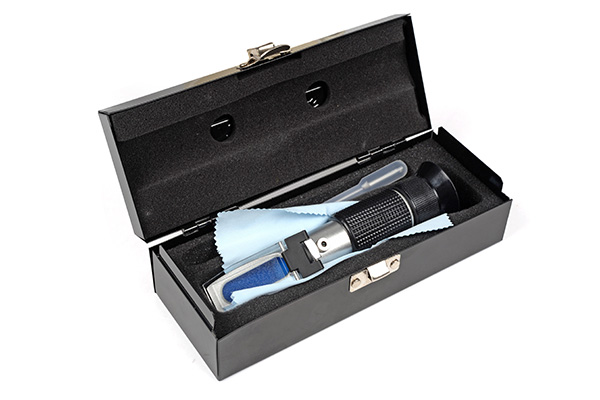 Tester, engine refraktomeeter