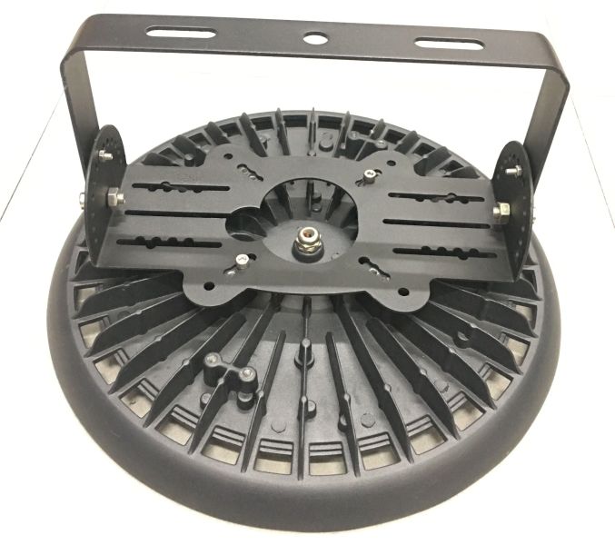 Industrial lighting accessories Crossover UFO kinnitusklamber 100/150W mudelitele