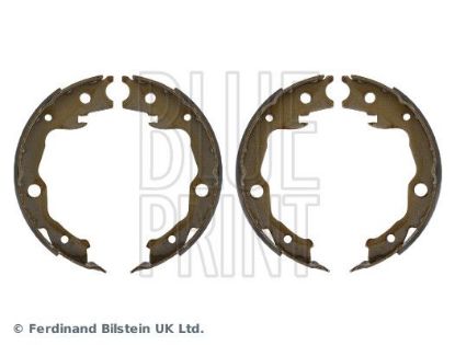 Brake Shoe Set, parking brake NISSAN 44060-CY025