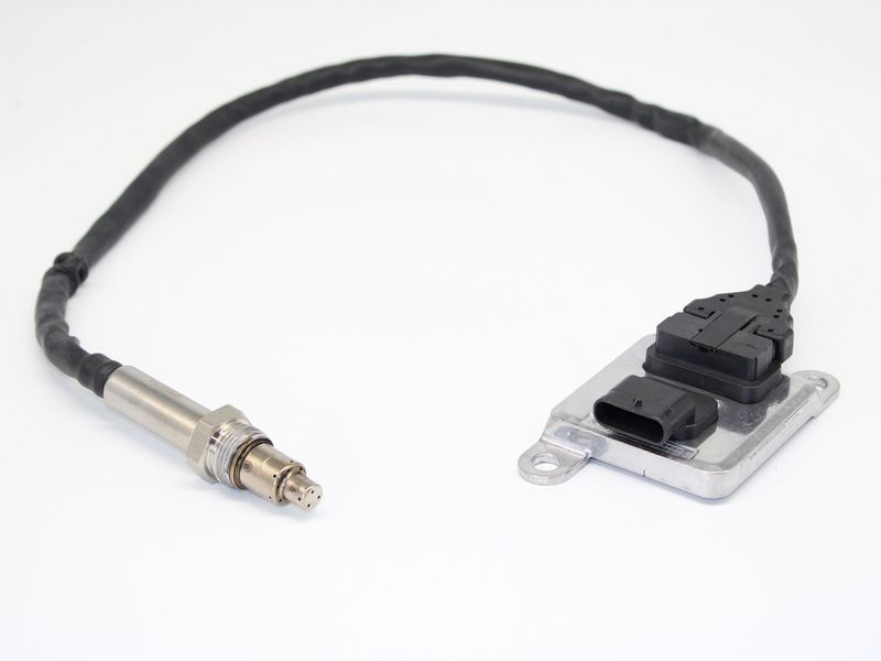 NOX Sensor, urea injection MERCEDES-BENZ - 000 905 01 08