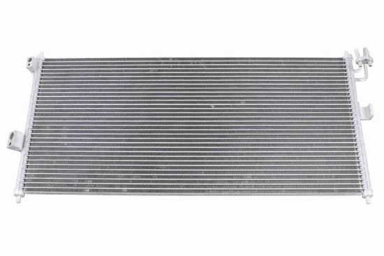 Condenser, air conditioning NISSAN 92110-BM400